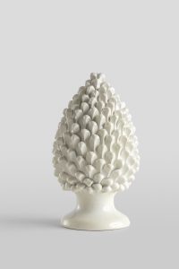 Pigna decorativa in ceramica bianca cm 40